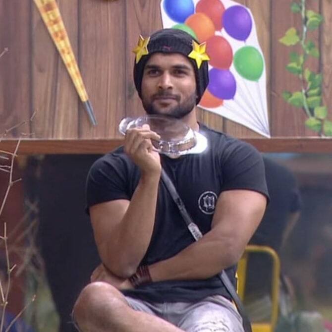 बिग बॉसचे तिसरे पर्व संपायला अवघे काही दिवस शिल्लक राहिले आहेत.  (photo:vishhalnikam/ig)