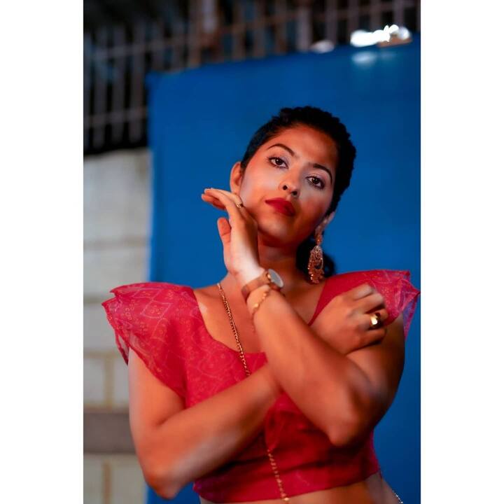 'खुलता कळी खुलेना', 'तुला पाहते रे' आणि 'रंग माझा वेगळा' यांसारख्या मालिकांमधून घराघरांत पोहोचलेली अभिनेत्री अभिज्ञा भावे. (photo:abhidnya.u.b/ig)