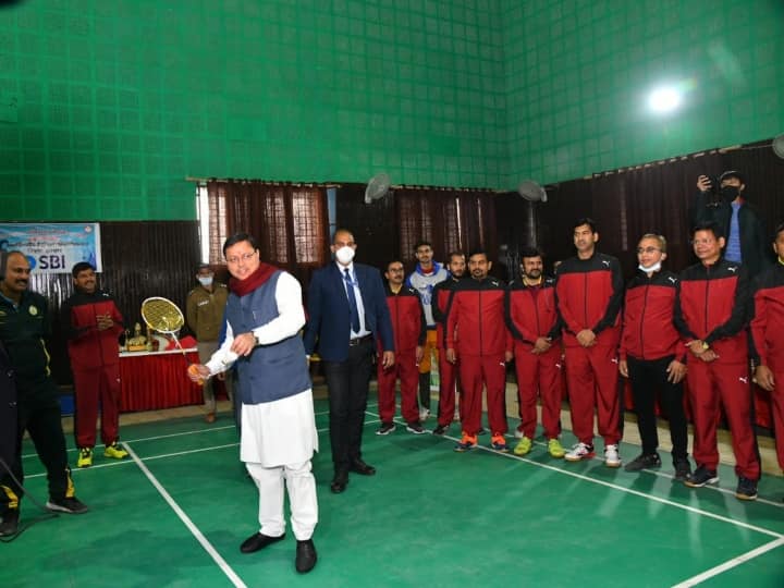 CM Pushkar Singh Dhami  in Dehradun inaugurated the Interdepartmental Badminton Competition 2021 ANN Uttarakhand News: CM पुष्कर सिंह धामी ने बैडमिंटन प्रतियोगिता का किया शुभारंभ, जानें क्या रहा खास