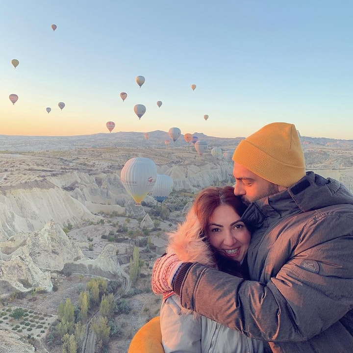 मीडिया रिपोर्ट्स की माने तो विपुल (Vipul Wedding) अगले साल फरवरी के महीने में अपनी मंगेतर मेलिस आतिसी (Melis Atici) से शादी करेंगे.