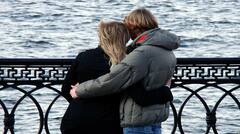 Healthy Relationships : কারও সঙ্গে স্বাস্থ্যকর সম্পর্ক গড়বেন কীভাবে ?