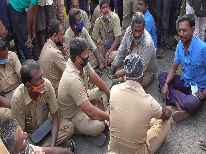 முதல்வர் தொகுதியில் போராட்டத்தில் ஈடுபட்ட மக்கள் வலுகட்டாயமாக அகற்றம் -  செய்தியாளர்கள் தடுத்து நிறுத்தம்