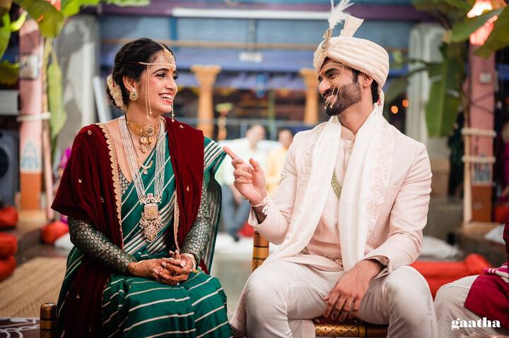 मराठी आणि हिंदी चित्रपटसृष्टीतील दिग्गज कलाकार मिलिंद आणि राणी गुणाजी यांचा मुलगा, अभिषेक गुणाजी हा नुकताच राधा पाटील हिच्या  सोबत लग्न बंधनात अडकला.