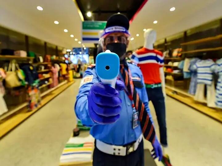 Omicron In Mumbai: BMC Issues Warning For Those Violating Coronavirus COVID-19 Norms Ahead Of Christmas, New Year Eve Omicron In Mumbai: BMC Issues Warning For Those Violating Norms Ahead Of Christmas, New Year’s Eve