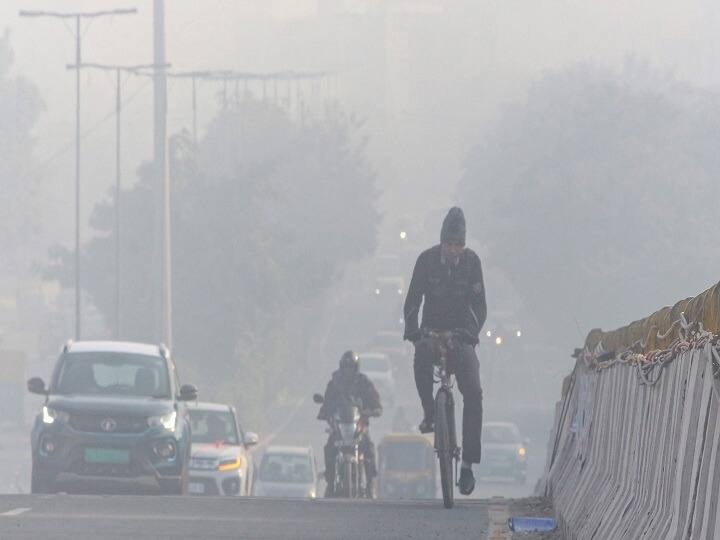 Weather Update: Cold Wave Sweeps North India Alerts Issued In Rajasthan, U'khand Delhi Shivers At 6 Deg C Alerts Issued In Rajasthan, U'khand As Cold Wave Sweeps North India. Delhi Shivers At 6 Deg C | Weather Update