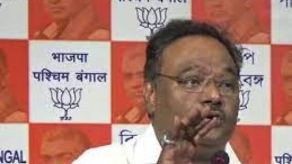 KMC Election 2021: 'ভোট লুঠ হলে সিটকে দিয়ে তদন্ত করাতে বলব', হুঁশিয়ারি শমীক ভট্টাচার্যের। Bangla News