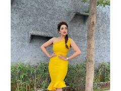 Rupali Bhosale : रुपालीचा ग्लॅमरस अंदाज वेधतोय चाहत्यांचे लक्ष!