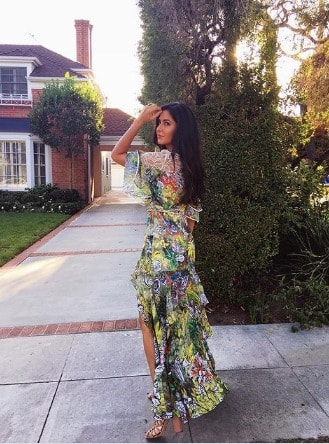 कैटरीना कैफ के पास लंदन के Hampstead इलाके में एक लग्ज़री बंगला मौजूद है. कैटरीना का अक्सर लंदन आना-जाना लगा रहता है, यही कारण है कि एक्ट्रेस ने लंदन में अपने लिए घर खरीदा हुआ है. इस बंगले की कीमत 7 करोड़ रुपए बताई जाती है.