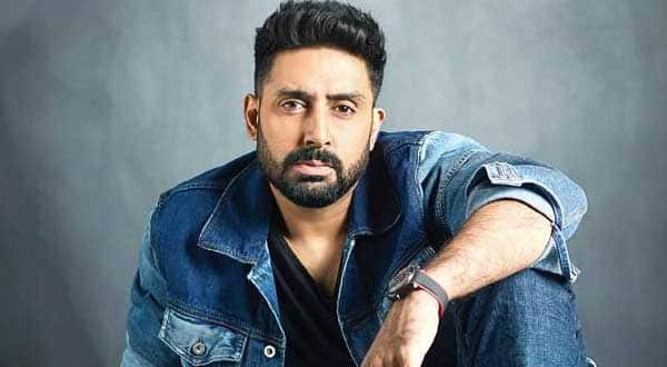 Abhishek Bachchan and Dipannita Sharma:इस अफेयर के बारे में कम ही लोग जानते हैं. मीडिया रिपोर्ट्स के मुताबिक, फिल्म गुरु की सफलता के बाद अभिषेक बच्चन ने दीपानिता शर्मा से ब्रेकअप कर लिया था.