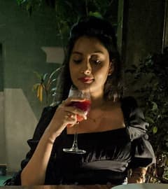 Ennenno Janmala Bandham Deb jani Modak Photos: 'ఎన్నెన్నో జన్మల బంధం' హీరోయిన్ వేద గురించి ఈ విషయాలు మీకు తెలుసా...