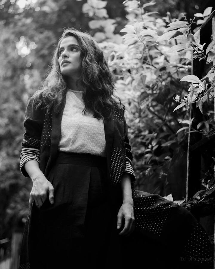 मराठी चित्रपटसृष्टीतील आघाडीच्या अभिनेत्रींपैकी एक म्हणजे प्रिया बापट. (photo: priyabapat/insta)