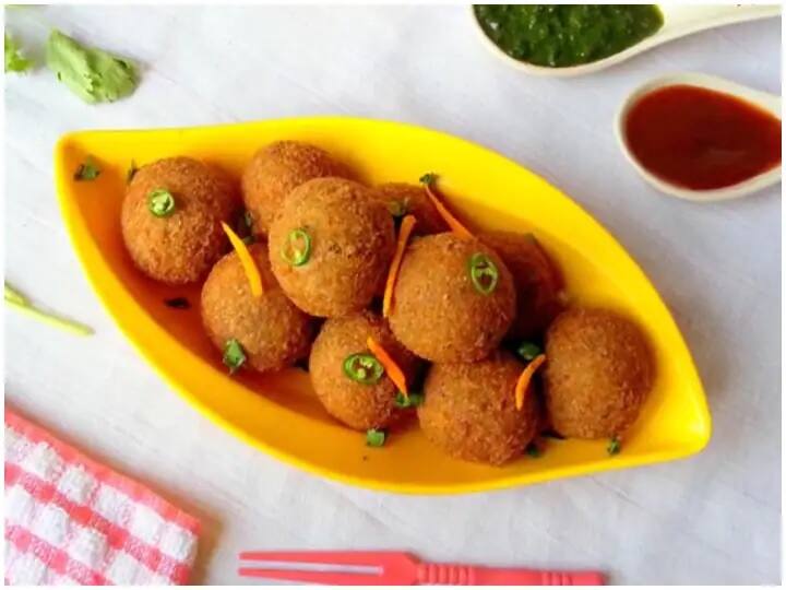 যেমন জলখাবারে শুধু কফি খেলে, ক্যালোরিই মিলবে, কোনও পুষ্টিগুণ নয়। সেজন্য জলখাবার হতে হবে স্বাস্থ্যসম্মত। পোচড ডিম, স্মোকড স্যামন, বা চিকেন ও সব্জির স্যান্ডউইচ খাওয়া যেতে পারে।
