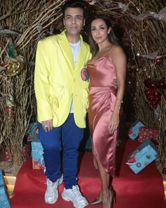 करीना-अमृता का कोरोना भूल पार्टी में जश्न मनाते दिखे करण जौहर-मलाइका अरोड़ा, घर सील होने के बावूजद पार्टी करने निकले Karan Johar