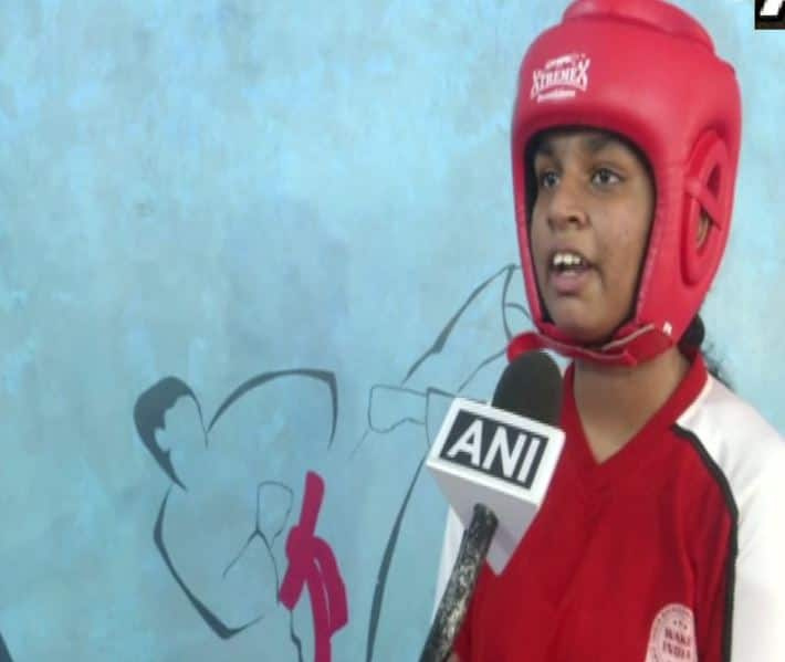 vadodara: newspaper seller s daughter qualified for international kick boxing Success Story: વડોદરામાં ન્યૂઝપેપર વેચનારાની દીકરીએ ઇન્ટરનેશનલ કિક બોક્સિંગ માટે ક્વોલિફાય કર્યું