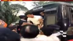 KMC Election 2021: 'শাসক দলের দলদাসে পরিণত নির্বাচন কমিশন', কমিশনের সামনে বিক্ষোভ কংগ্রেসের| Bangla News