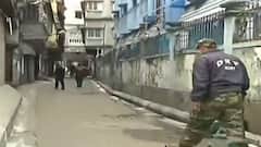 KMC Election 2021: মেটিয়াবুরুজে ১৩৭ নম্বর ওয়ার্ডে ৬টি বুথে দরজা বন্ধ করে 'ছাপ্পা ভোট', কাঠগড়ায় TMC| Bangla News