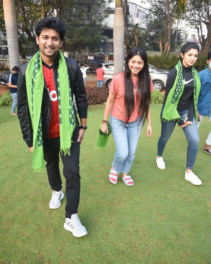 టీఆర్ఎస్ ఎంపీ, రాజ్యసభ సభ్యుడు జోగినిపల్లి సంతోష్ కుమార్ ఇందుకోసం గ్రీన్ ఇండియా ఛాలెంజ్ ప్రారంభించి దిగ్విజయంగా కొనసాగిస్తున్నారు.