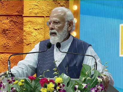 PM Narendra Modi Speech in goa liberation day 2021 about Goa History Sparks controversy PM Modi Speech: கோவா வரலாற்றைத் திரித்து கூறுவதா? பிரதமர் மோடிக்கு கேள்விகளை அடுக்கும் எதிர்க்கட்சிகள்!