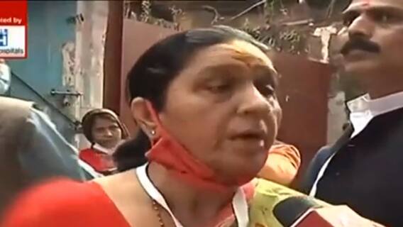 KMC Election Update: মীনাদেবী পুরোহিতকে হেনস্থার অভিযোগ তৃণমূলের বিরুদ্ধে। Bangla News