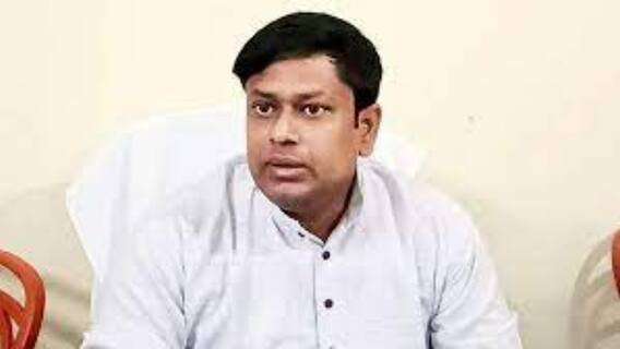 KMC Election 2021: 'অশান্তি দেখতে না পেলে চোখের হাসপাতালের ঠিকানা দেব', অভিষেকের মন্তব্যকে কটাক্ষ সুকান্তর| Bangla News