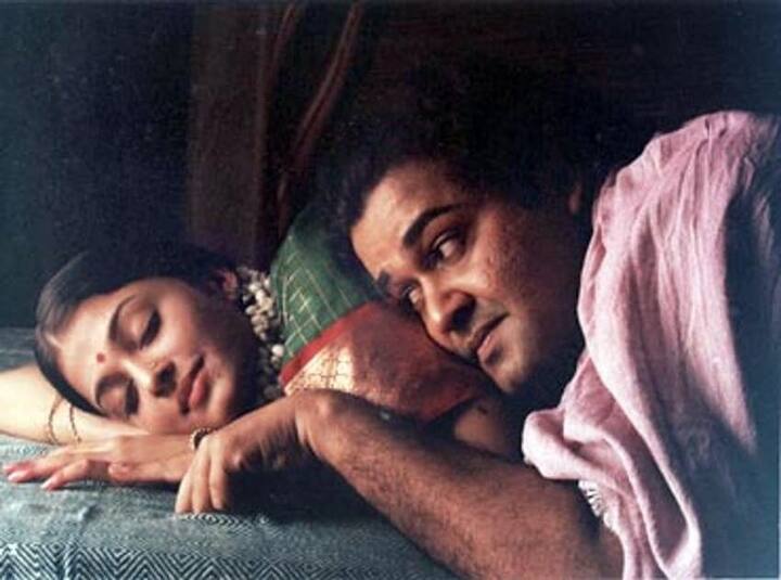 ऐश्वर्या राय बॉलीवुड की सबसे खूबसूरत अभिनेत्रियों में शुमार हैं. उन्होंने कई सुपरहिट फिल्मों में अपनी अदाकारी से लोगों को अपना दीवाना बनाया है. दो बार फिल्मफेयर अवार्ड भी जीता. बॉलीवुड में डेब्यू से पहले उन्होंने तमिल भाषा की फिल्म इरुवर और जींस में काम किया था.