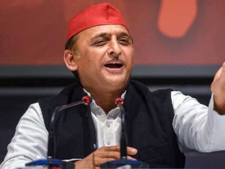 Akhilesh Yadav allegation- Jain society is a minority, that's why perfume traders were raided अखिलेश यादव का आरोप- जैन समाज अल्पसंख्यक है, इसीलिए इत्र कारोबारियों पर पड़ा छापा