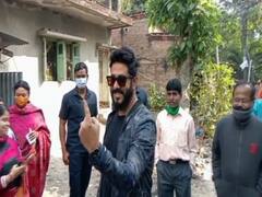 KMC Election 2021: গণতন্ত্রের উৎসবে সামিল টালিগঞ্জ, পুরভোটের লাইনে তারকারাও