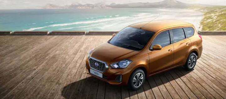 Datsun GO+: 1198 cc পেট্রোল ইঞ্জিন রয়েছে এই গাড়িতে। কোম্পানির দাবি, এক লিটার পেট্রলে 19.02 কিলোমিটার যেতে   পারে এই গাড়ি। এই গাড়ি অটোমেটিক ও ম্যানুয়াল দুই ট্রান্সমিশনেই পাওয়া যায়। এর ম্যানুয়াল ভ্যারিয়েন্টের প্রারম্ভিক মূল্য 4.25 লক্ষ টাকা   (দিল্লির এক্স-শোরুম)।