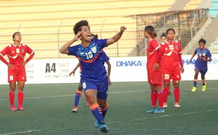 SAFF U-19 Women's C'ship: India storm into finals after defeating Nepal, know in details SAFF U-19 Women's C'ship: নেপালকে হারিয়ে মহিলাদের অনূর্ধ্ব-১৯ সাফ চ্যাম্পিয়নশিপের ফাইনালে ভারত