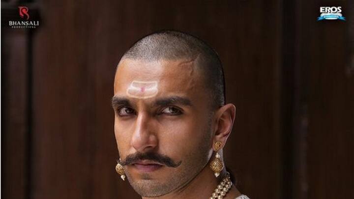 रणवीर सिंह ने संजय लीला भंसाली की फिल्म बाजीराव मस्तानी के लिए अपने बाल मुंडवा लिये थे. यह फिल्म ब्लॉकबस्टर रही थी. रणवीर को बेस्ट एक्टर का अवार्ड भी मिला था.