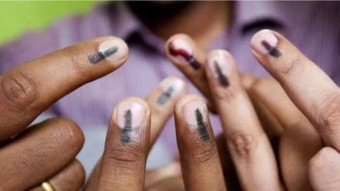 Gram Panchayat Election 2021 : know all details of Gujarat Panchayat election Gram Panchayat : ગુજરાતની 8,684 ગ્રામ પંચાયતમાં મતદાન શરૂ, પ્રથમ બે કલાકમાં 9 ટકા મતદાન