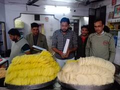 Jodhpur News: सर्दियों में आधी रात को बनती है जोधपुर की ये खास मिठाई, विदेशों तक है इसकी जबरदस्त डिमांड