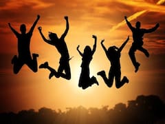 मेहनत से और अपने दम पर धनवान बनते हैं इन 4 राशि के लोग, देखें क्या आप भी हैं शामिल