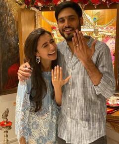 Anmol Ambani Engagement: अंबानी परिवार में फिर बजेगी शहाई, Tina Ambani के बेटे अनमोल अंबानी ने की Krishna Shah से सगाई, जल्द बहू का स्वागत करेंगी टीना