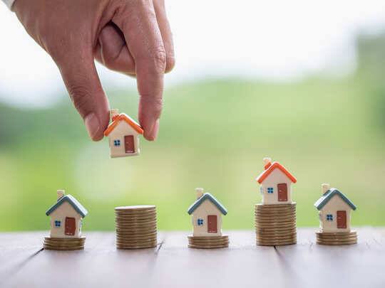 PNB ने अपने ऑफिशियल ट्विटर हैंडिल पर इस बारे में जानकारी दी है. PNB की ओर से मेगा ई-ऑक्शन (PNB Mega E-Auction) का आयोजन किया जा रहा है. इसमें 13022 घरों की नीलामी की जा रही है.