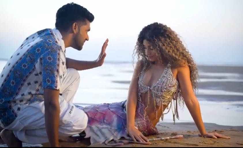 Nora Fatehi और Guru Randhawa आपको दूसरी दुनिया की कराएंगे सैर, दिलबर गर्ल की अनाउंसमेंट ''हो जाएं तैयार'