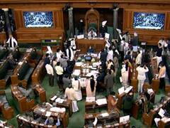 Election Laws Amendment Bill: चुनाव सुधार से संबंधित बिल को लोकसभा से मिली मंजूरी, Voter ID से Aadhaar Card जोड़े जाने का है प्रावधान