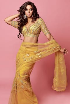 Shweta Tiwari Is Giving Out 'Chikni Chameli' Vibes Draped In A Yellow Saree, See PICS