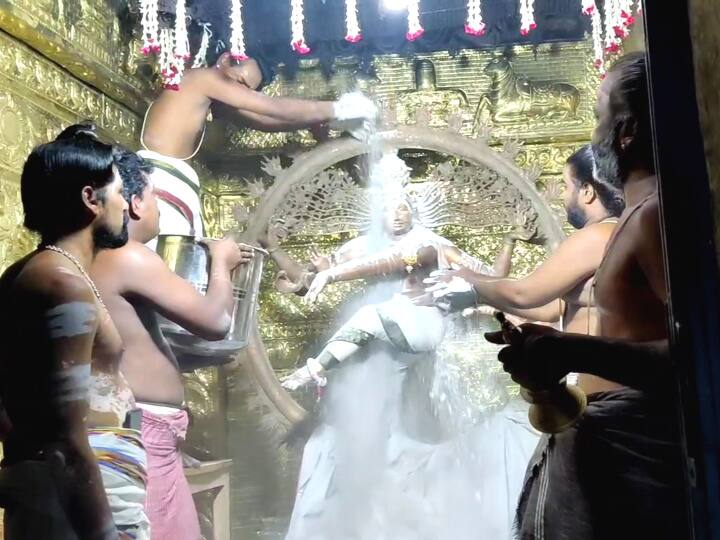 Arudra Darshan: Special worship to the world's largest Natarajar idol at Mayiladuthurai ஆருத்ரா தரிசனம்: உலகின் மிக பெரிய நர்த்தன சுந்தர நடராஜர் சிலைக்கு சிறப்பு அபிஷேகம்