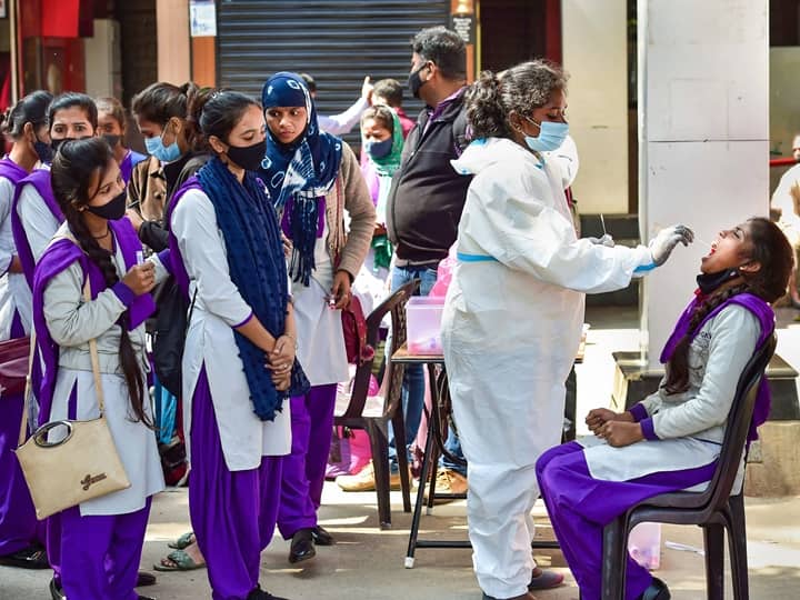 Omicron cases in India, Covid Vaccines Can Be Tweaked For New Variants | Key points 161 Omicron Cases In India; Vaccines Can Be 'Tweaked' For New Variants, Says AIIMS Chief | Key Points