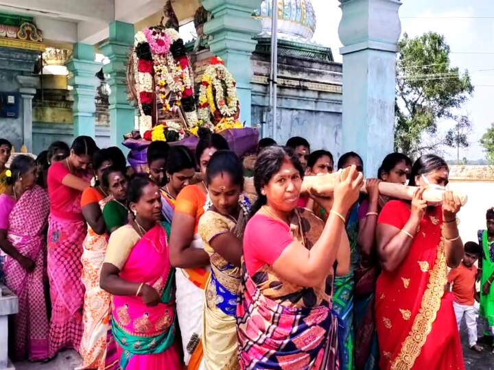 ஆருத்ரா தரிசனம்: மயிலாடுதுறையில் பெண்கள் மட்டும் தூக்கி சுமந்த நடராஜர் பல்லக்கு