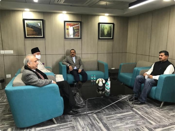 Delimitation Commission meeting regarding seats in Jammu and Kashmir held in Delhi these parties protested on this issue ANN Delhi में हुई Jammu Kashmir पर परिसीमन आयोग की बैठक, सीटों को लेकर इन दलों ने जताया विरोध