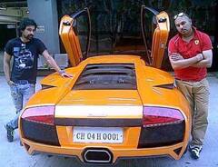 Celebs Used Cars: किसी के पास बेंटले तो किसी के पास लैम्बॉर्गिनी तक, इन सेलेब्स के पास हैं सेकंड हैंड लग्जरी गाड़ियां