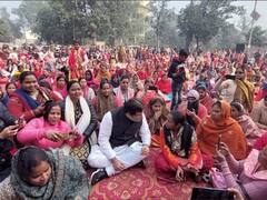 Pilibhit News: पीलीभीत में गरजे वरुण गांधी, कहा- महात्मा गांधी के हत्यारे की जय बोलने वालों को होनी चाहिए फांसी