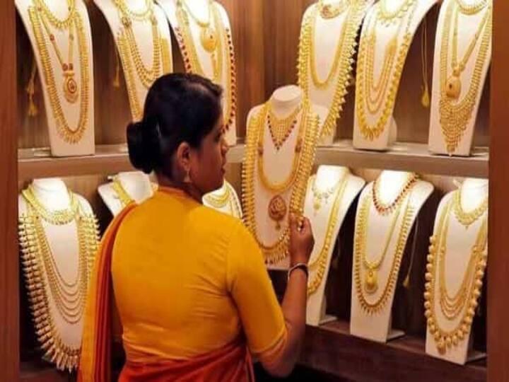Gold Silver Rate Today 20 december 2021 Know Rates in Your City Chennai Tamilnadu Gold Silver price : சென்னையில் இன்று தங்கம், வெள்ளி விலை எவ்வளவு குறைவு தெரியுமா...?