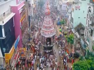 ஆருத்ரா தரிசனம்: வெகு விமர்சையாக நடந்த சிதம்பரம் நடராஜர் கோயில் தேரோட்டம்