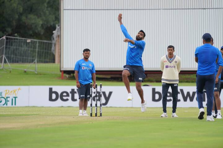 विराट कोहली के नेतृत्व में टीम इंडिया जहां बॉक्सिंग डे टेस्ट की तैयारियों में जुटी है तो वहीं साउथ अफ्रीका में कोरोना वायरस के नए वेरिएंट ओमिक्रॉन का खतरा भी बढ़ता जा रहा है. टीम के खिलाड़ियों को सुरक्षित रखने के लिए क्रिकेट साउथ अफ्रीका ने खास इंतजाम किए हैं.