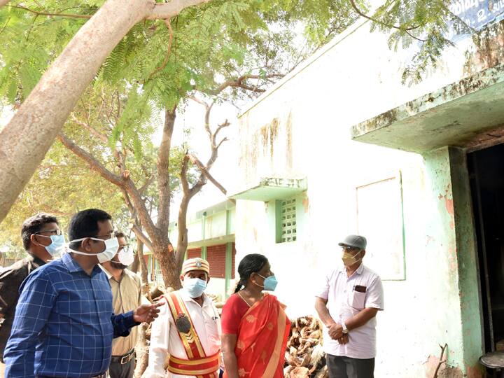 96 school buildings in Thanjavur district in a state of collapse - Order to complete demolition in a week தஞ்சாவூர் மாவட்டத்தில் இடியும் நிலையில் 96 பள்ளி கட்டடங்கள் - ஒரு வாரத்தில் இடித்து முடிக்க உத்தரவு