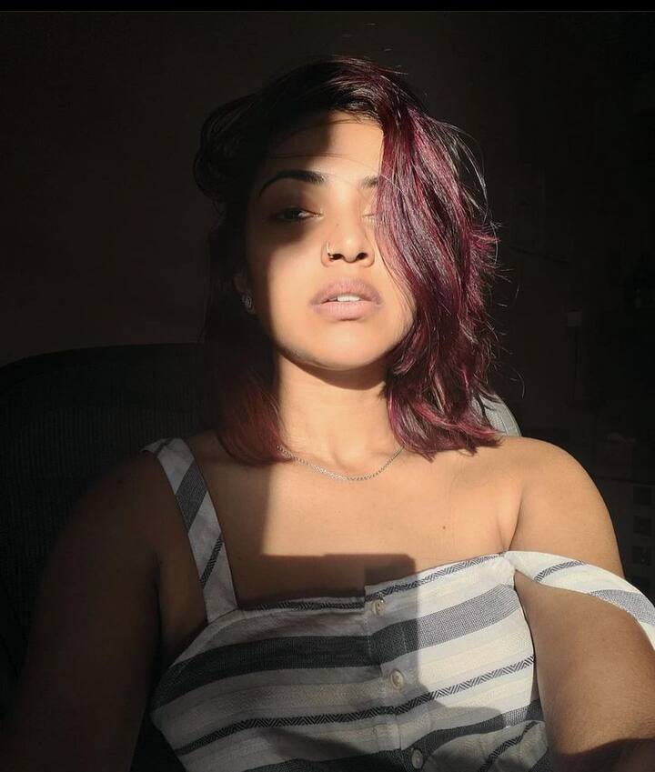 வான் நிலா வந்ததும் மேகம் மெல்ல மூடுது