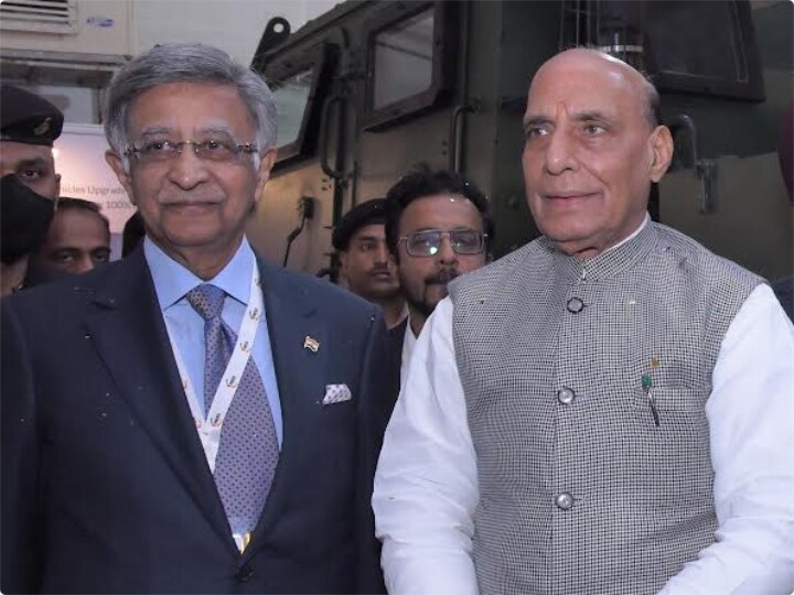 30 सेकेंड में 3 राउंड फायर कर सकती है भारत-फोर्ज की स्वदेशी तोप, Rajnath Singh ने किया दुनिया के सामने पेश